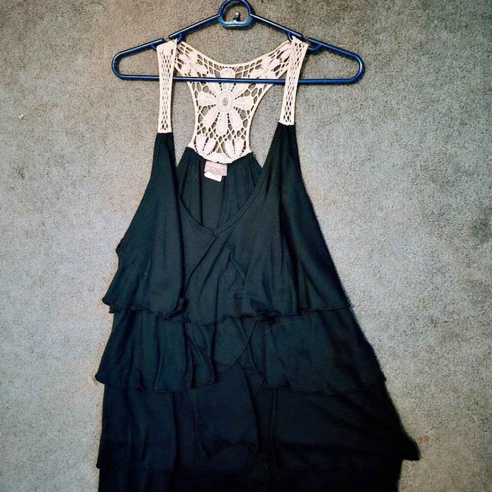 Ever Blue Lace Racer Back Ruffled Black & White Tank Top Tunic L